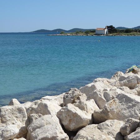 Sweet Sea Apartments Pakoštane Екстериор снимка