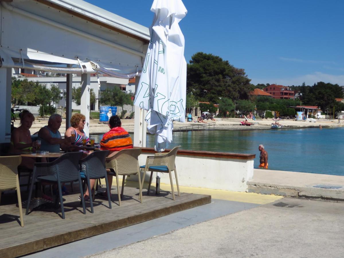 Sweet Sea Apartments Pakoštane Екстериор снимка